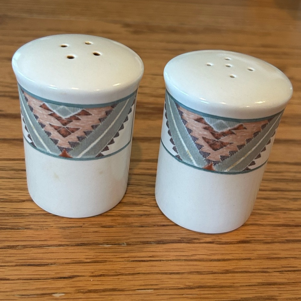 Mikasa Santa Fe Salt and Pepper Shakers